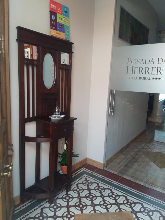Posada Del Herrero 마드리데호스 외부 사진