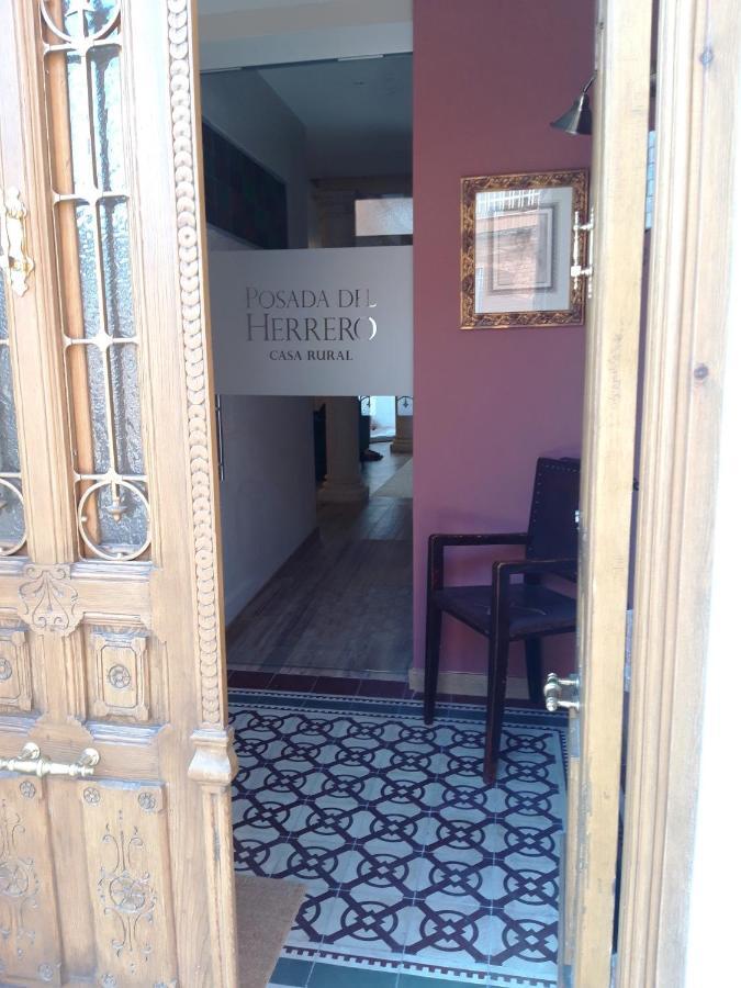 Posada Del Herrero 마드리데호스 외부 사진